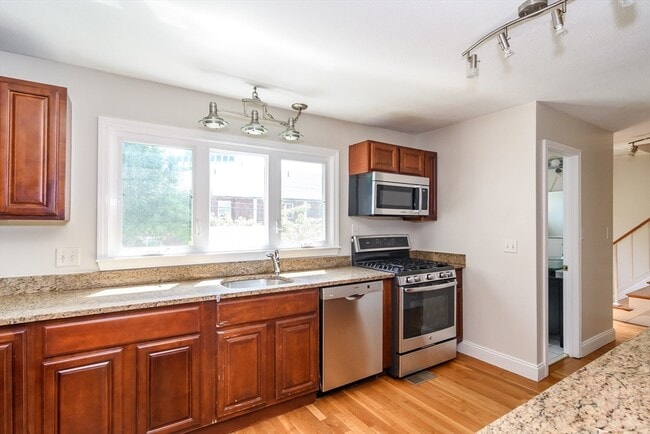 Photo - 220 Kent St Unit 220