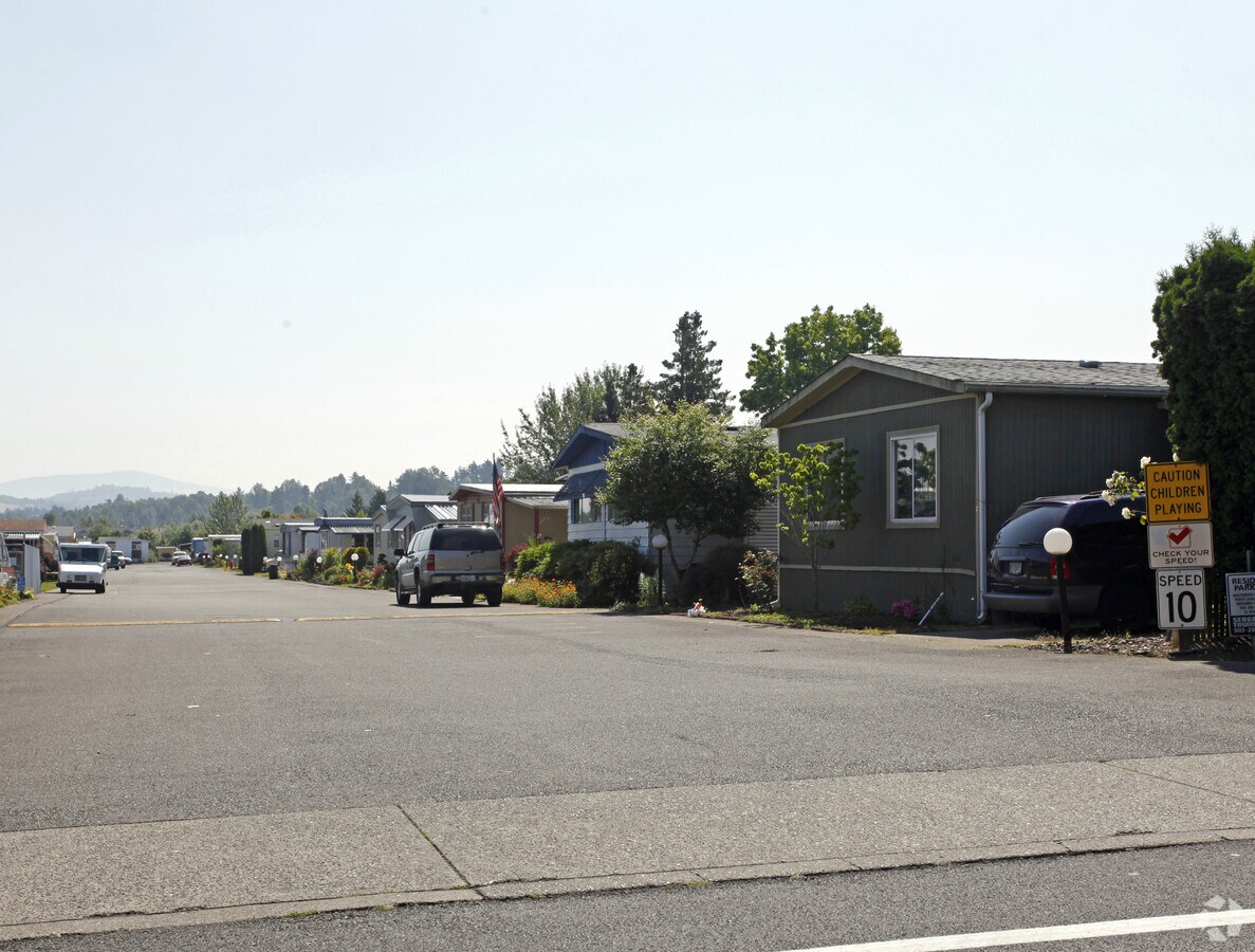 Photo - Poplar Mobile Manor