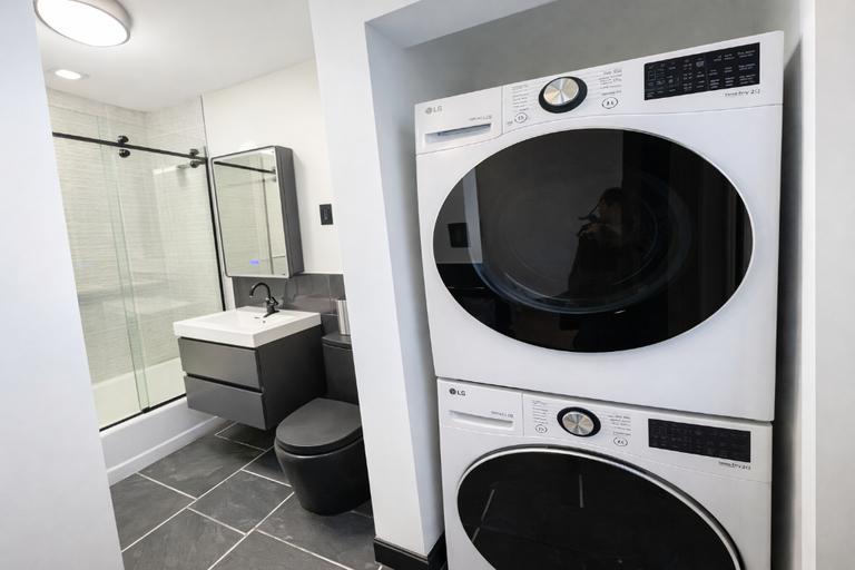 Photo - 340 E 58th St Unit 5B