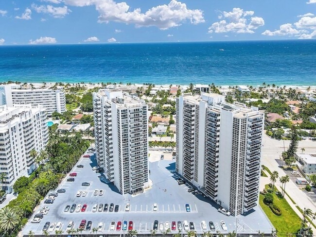 Building Photo - 2701 N Ocean Blvd Unit 2F