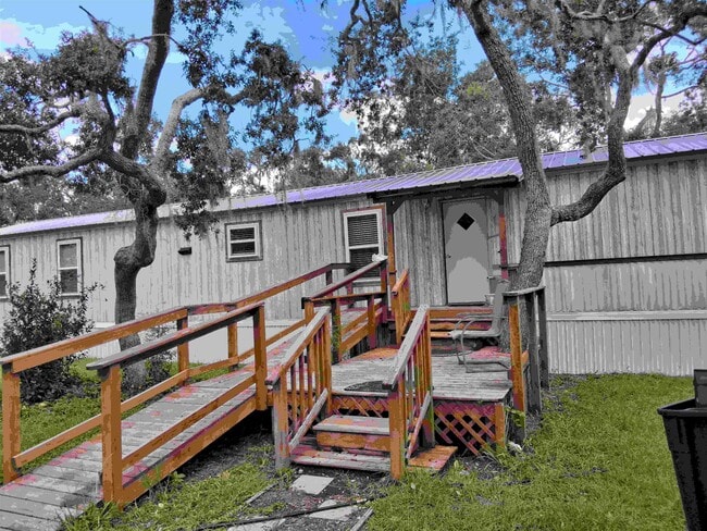 Building Photo - 15530 Snapper St Rental