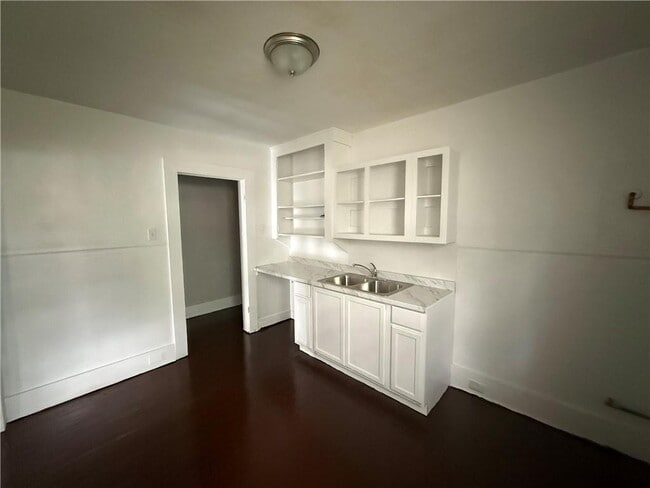 Photo - 1321 SpringHill Ave