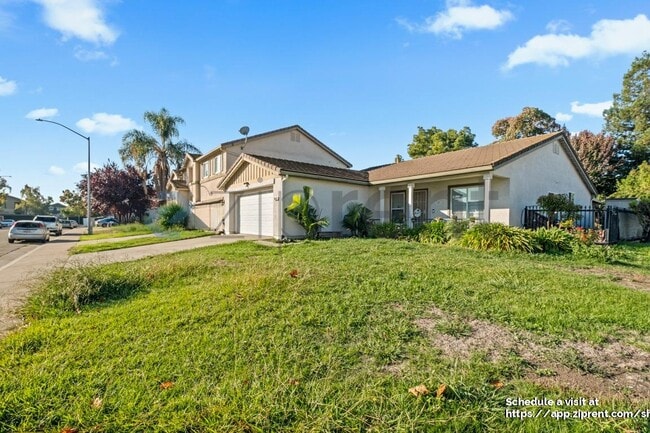 Photo - 8635 Lott St