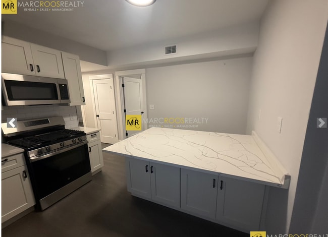 Photo - 110 Marginal St Unidad 3