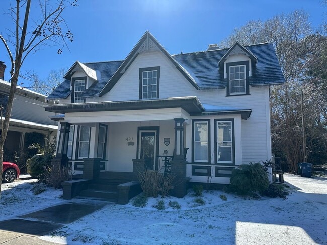 Photo - Fabulous Rental Downtown!