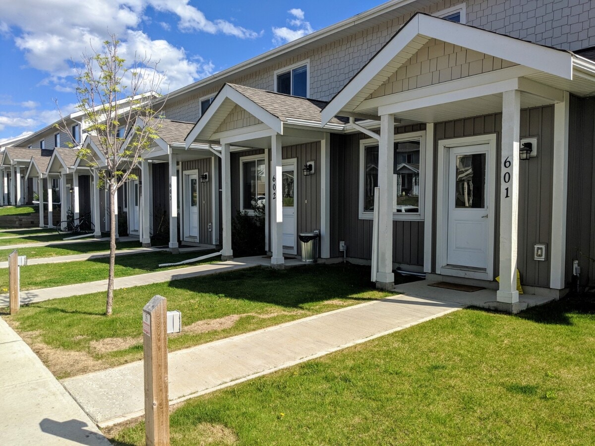 Photo - 1617-1688 88 Ave