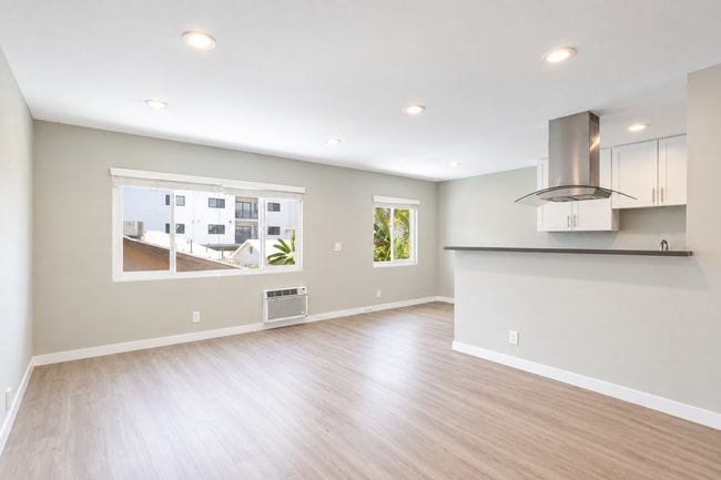 5622 La Mirada Ave