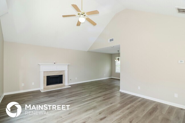 Photo - 2731 Rambling Way