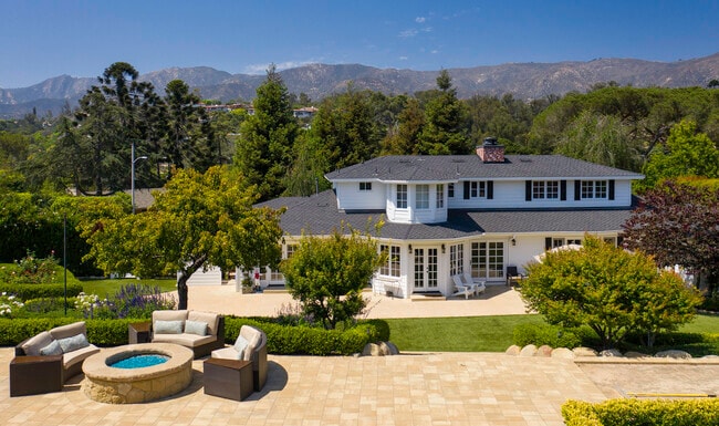 Photo - 743 Woodland Dr