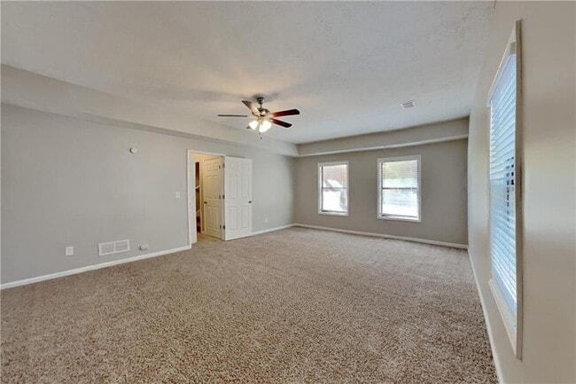 Photo - 6015 Sumit Ct NW