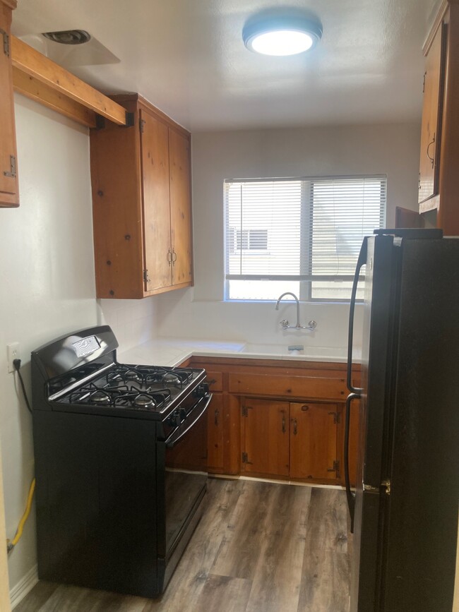 1118 S Sherbourne Dr