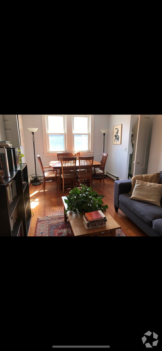 Building Photo - 12 Hancock St Unit 12-14 hancocck street Rental