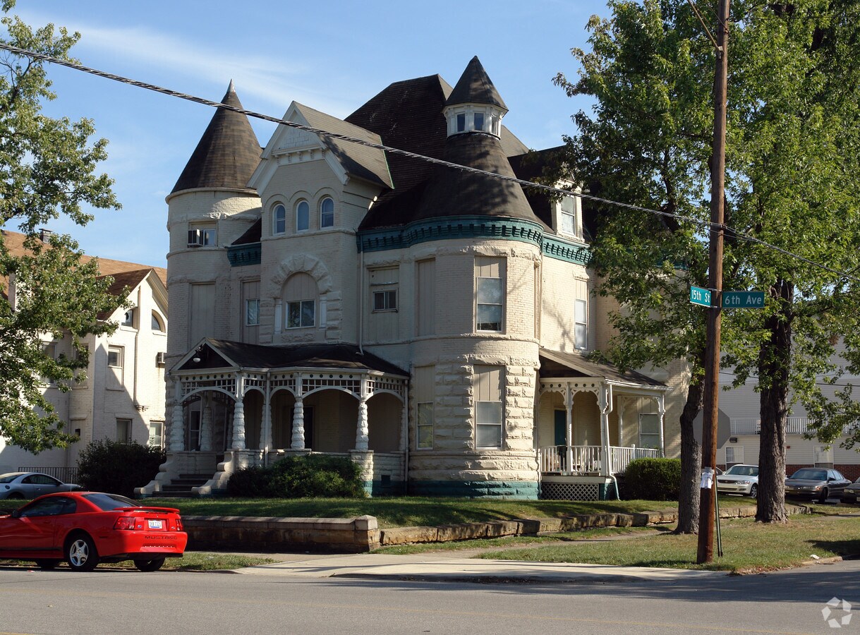 Photo - 1505 6th Ave Apartments
