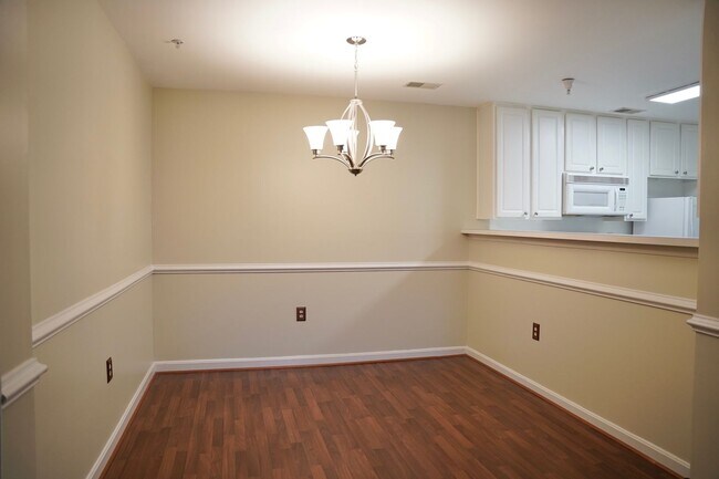 Photo - Beautiful 2 BR/2 BA Condo in Greenbelt Lak...