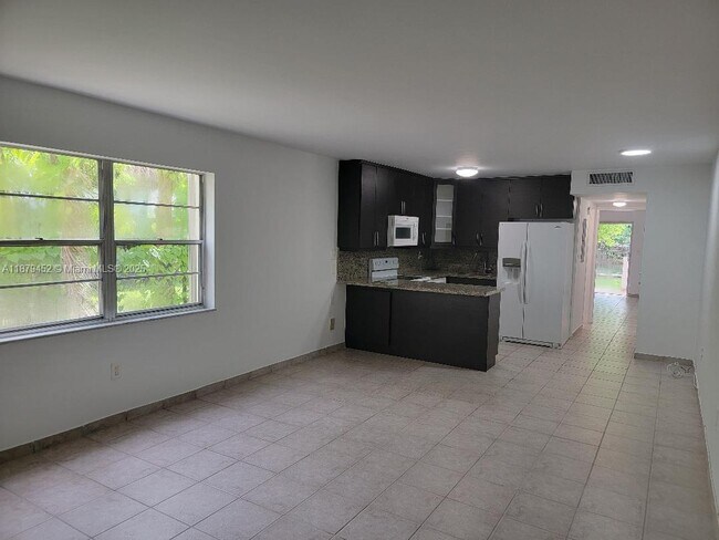 Photo - 4011 Meridian Ave Unit 19