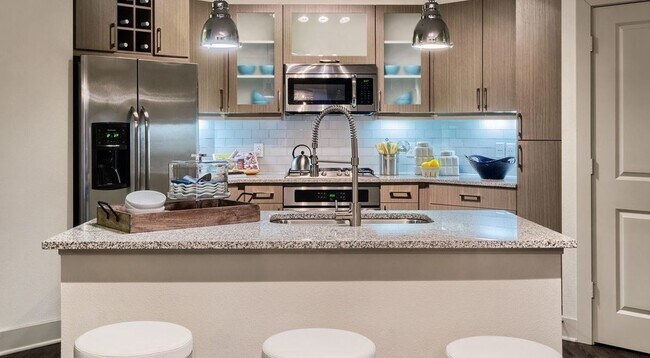 Building Photo - 1011 Studemont St Unit 260.1