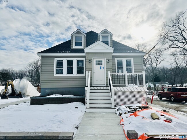 Photo - 16 Hillside St