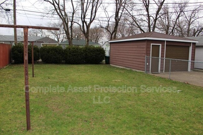 Photo - 6726 Leland Ave