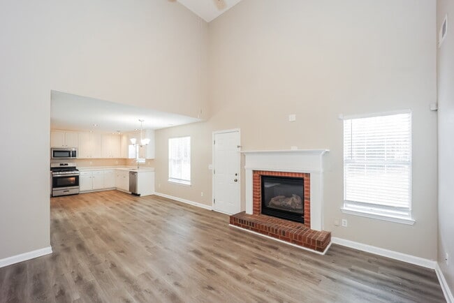 Photo - 3661 Colonnade Ct