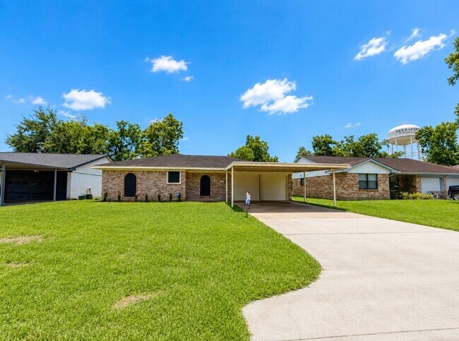 Photo - 2806 Spa Dr