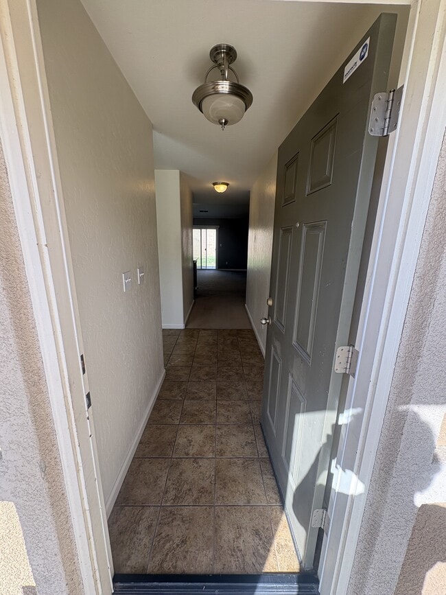 3431 N Linda Vista St