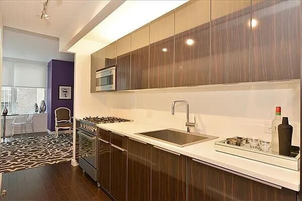 Building Photo - 113 Nassau St Rental