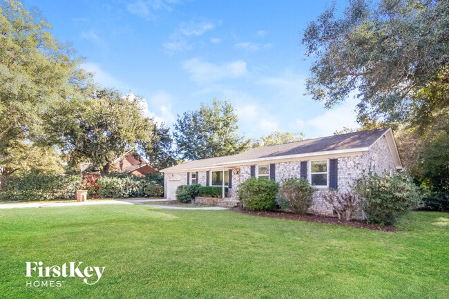 Photo - 729 Harbor View Rd