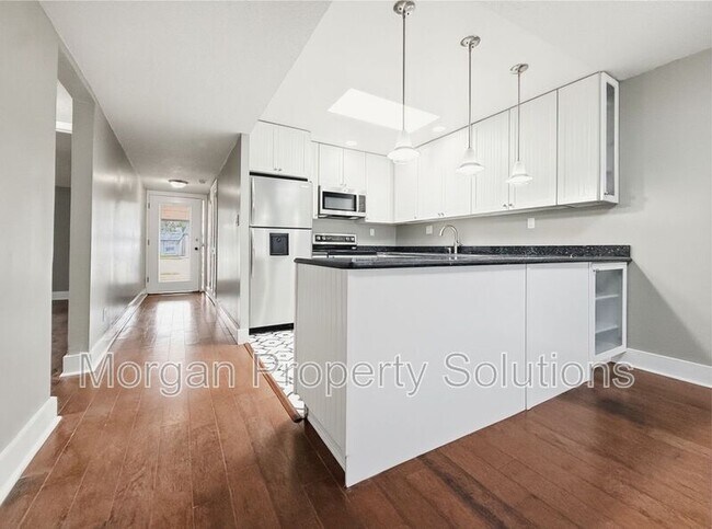 Photo - 892 Claydon Way