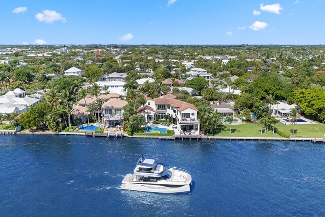 Photo - 408 Fisher Ln