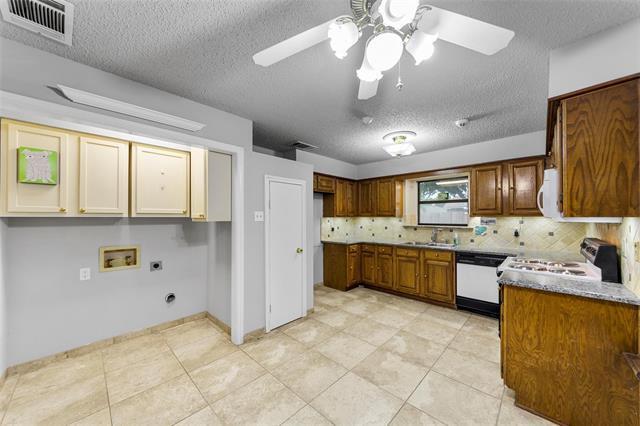 Photo - 2571 Sundance Ln