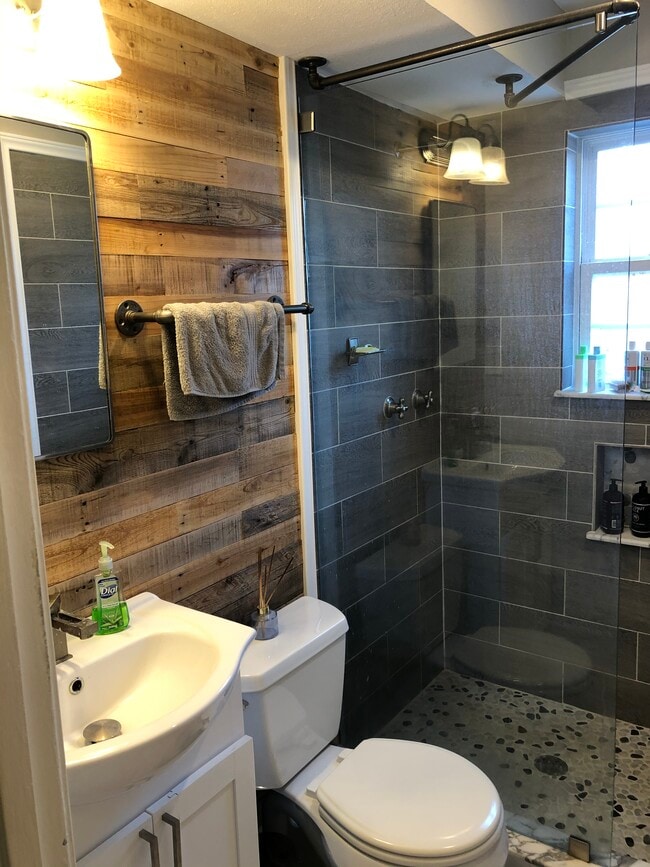 Photo - 312 Jagoe St Unidad 2