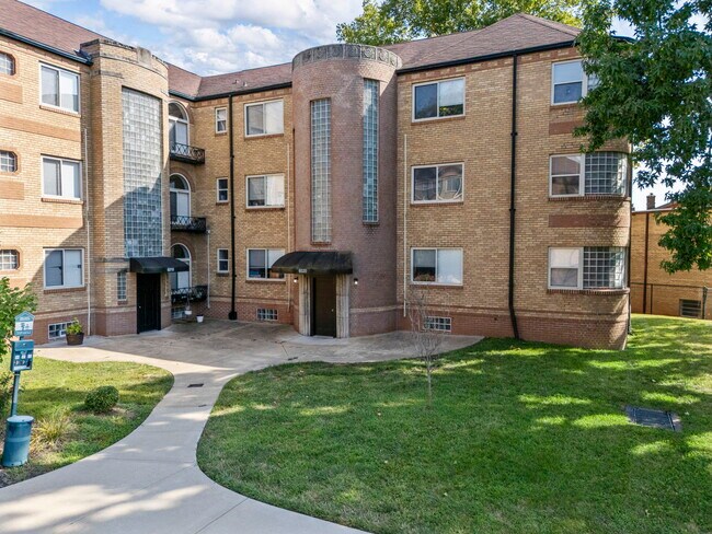 6010-20 S Kingshighway
