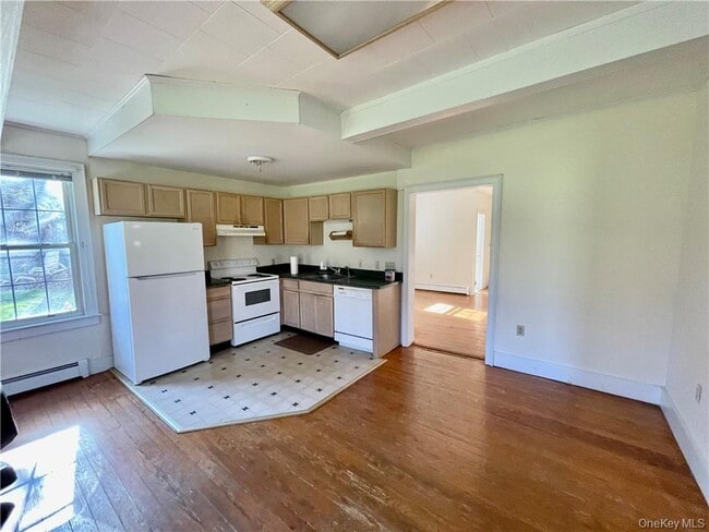 Photo - 17 Ribbecke Hill Rd Unit 1