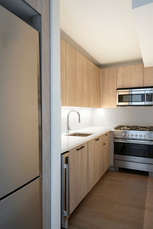 Photo - 220 East 72nd Street