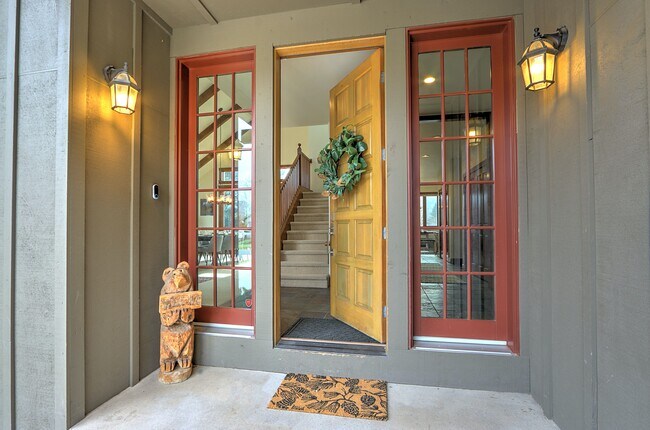 Photo - 408 Settlement Ln