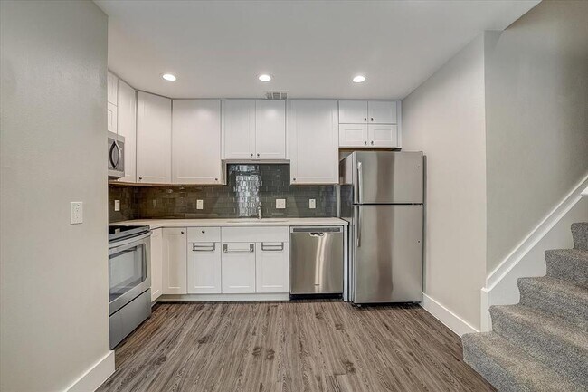 935 La Posada Dr Unit 222