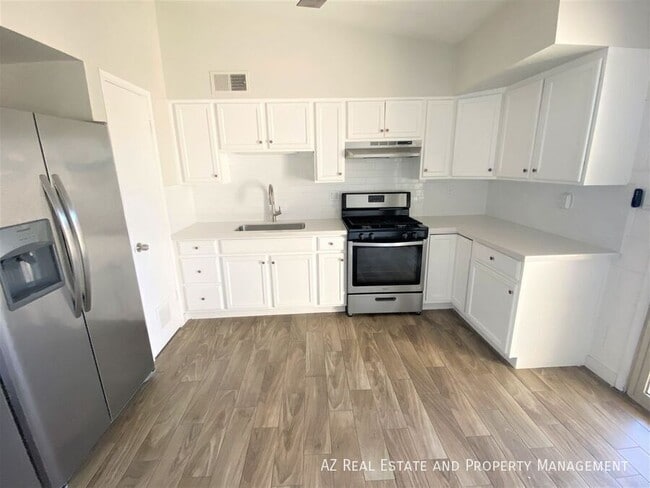 Photo - 7035 E Wilshire Dr Unit 4