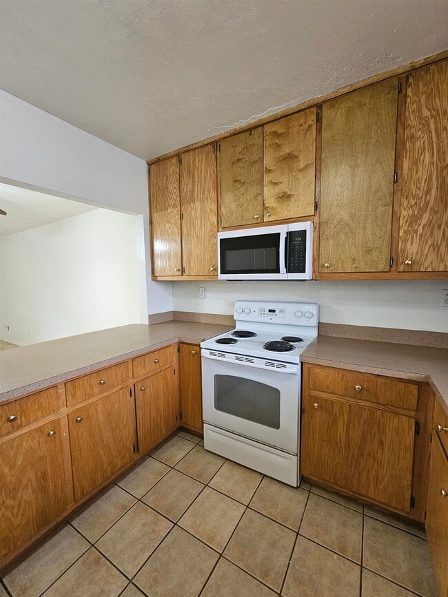 Photo - 1824 Larette Dr
