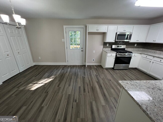 Photo - 6104 Blair St NE