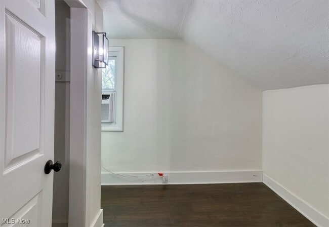 Photo - 138 Court St