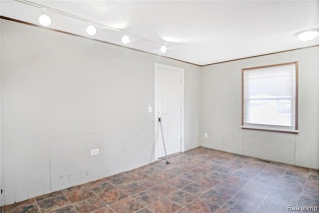 Photo - 14000 Nadine St