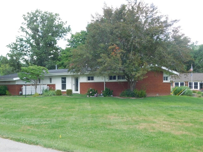 Building Photo - 26150 Barbados Rd