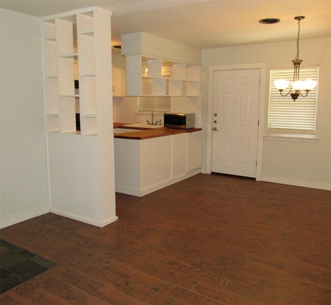 Photo - 1200 Brentwood St