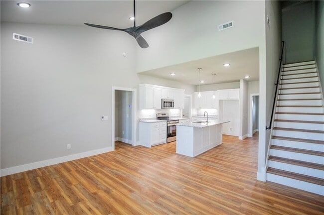 Photo - 1039 Seaborn Way