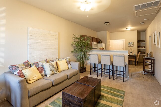 2BR, 2BA 804SF