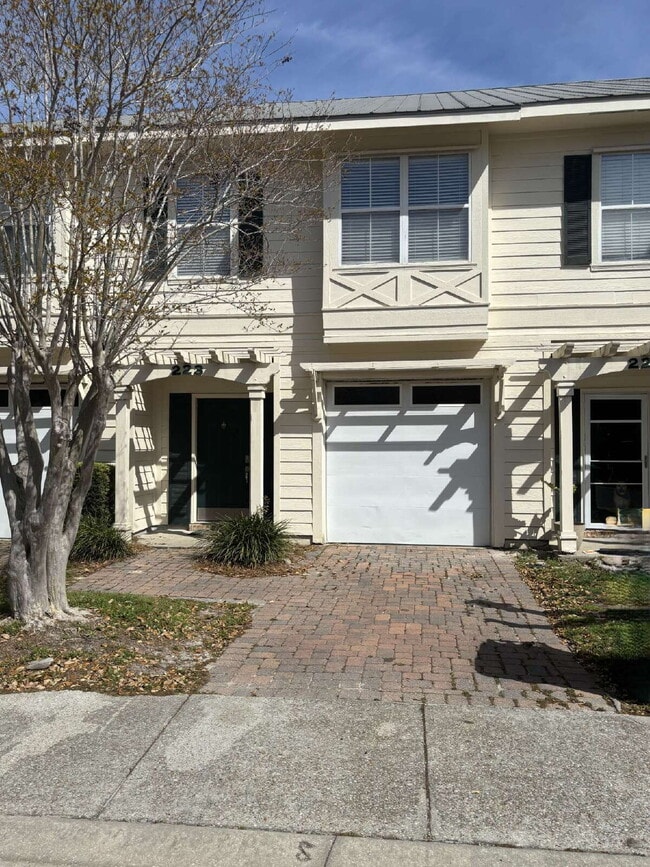 Photo - "Charming 3-Bedroom Townhouse Oasis in Destin!"