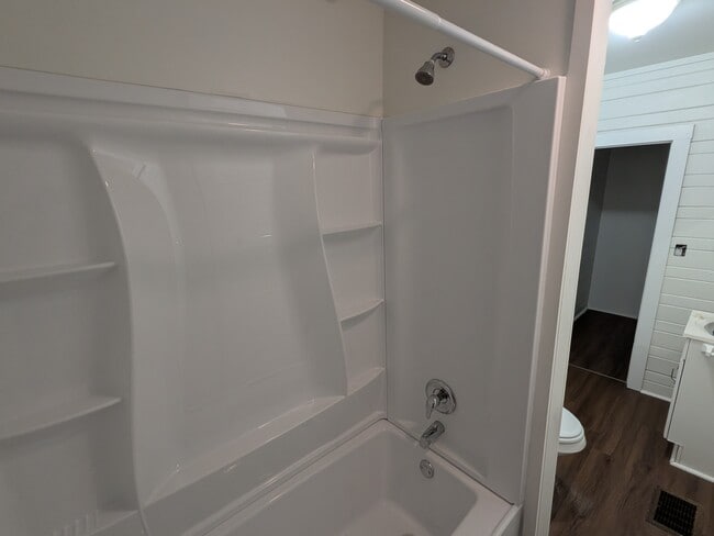 Photo - 2915 Winter Lake Rd Unit B