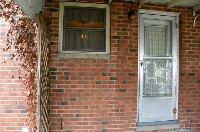Photo - 4360 W 150th St