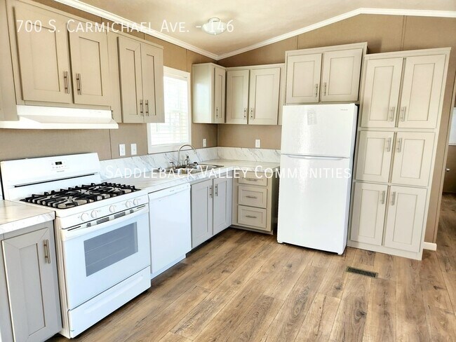 Photo - 700 S Carmichael Ave