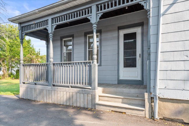 Photo - 1221 N Clinton Ave Unit Down